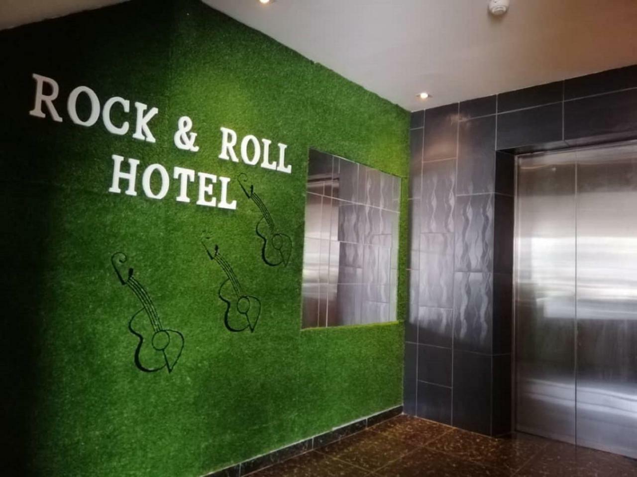 Rock & Roll Hotel Klang Ngoại thất bức ảnh
