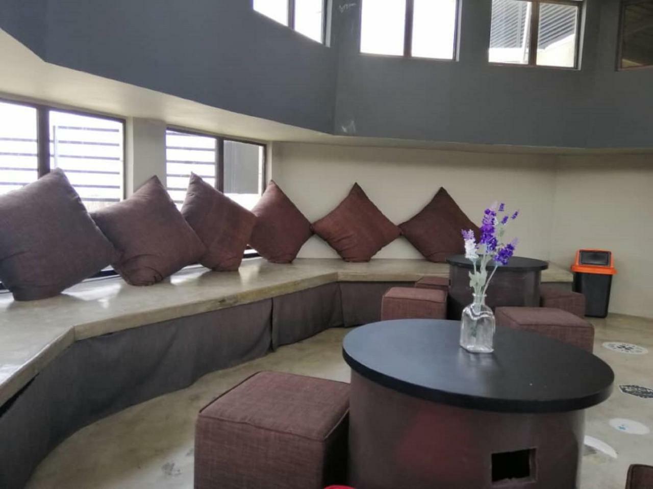 Rock & Roll Hotel Klang Ngoại thất bức ảnh