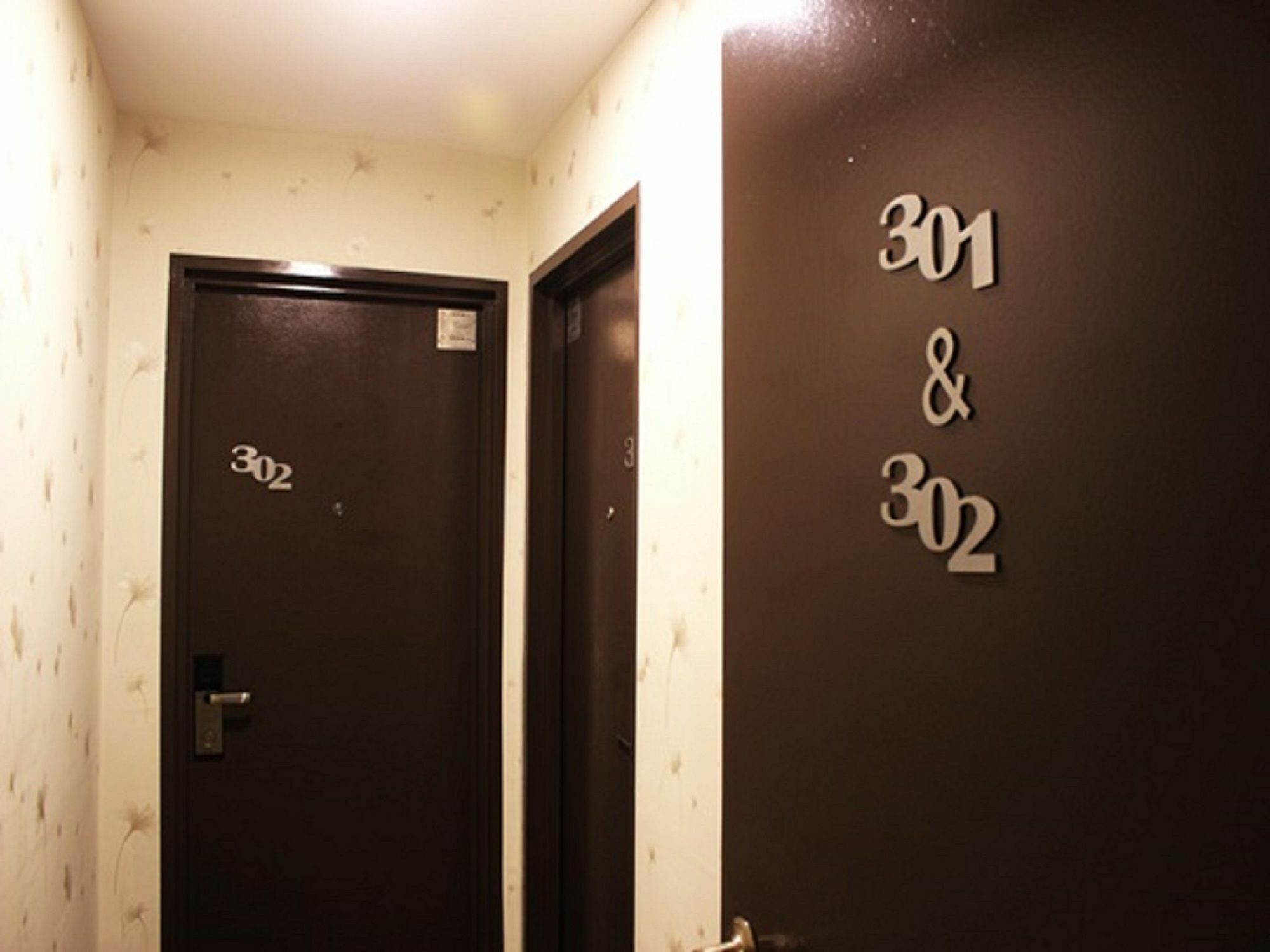 Rock & Roll Hotel Klang Ngoại thất bức ảnh