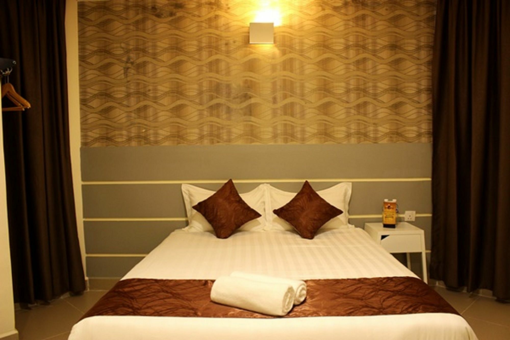 Rock & Roll Hotel Klang Ngoại thất bức ảnh