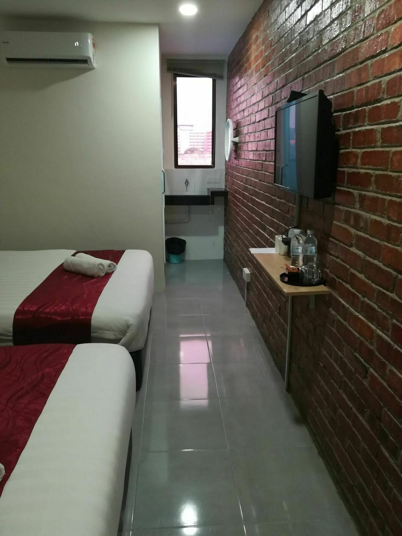 Rock & Roll Hotel Klang Ngoại thất bức ảnh