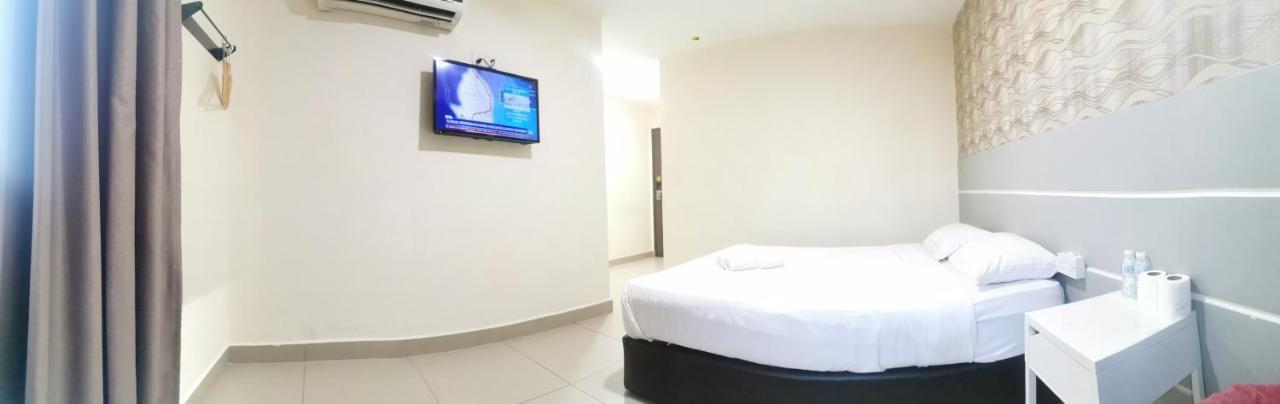 Rock & Roll Hotel Klang Ngoại thất bức ảnh